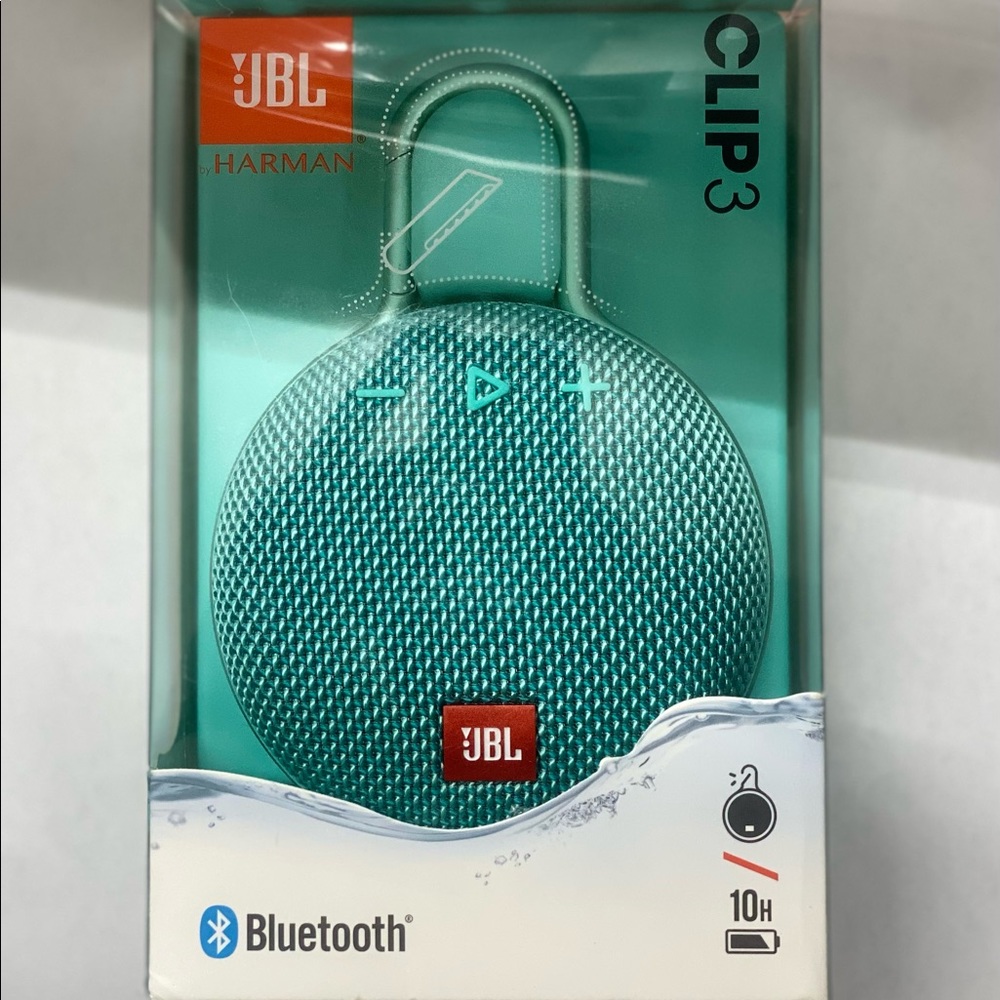 JBL Clip 3 10hour battery life Bluetooth
